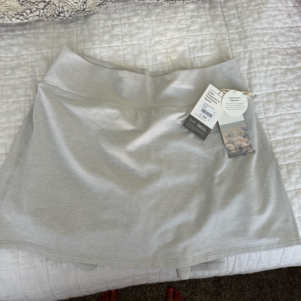 VUORI SIZE M TENNIS SKIRT WITH PLEATS NEW WITH TAGS!!!